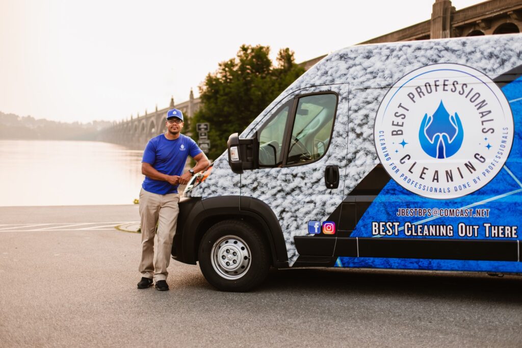 hirebestcleaning truck